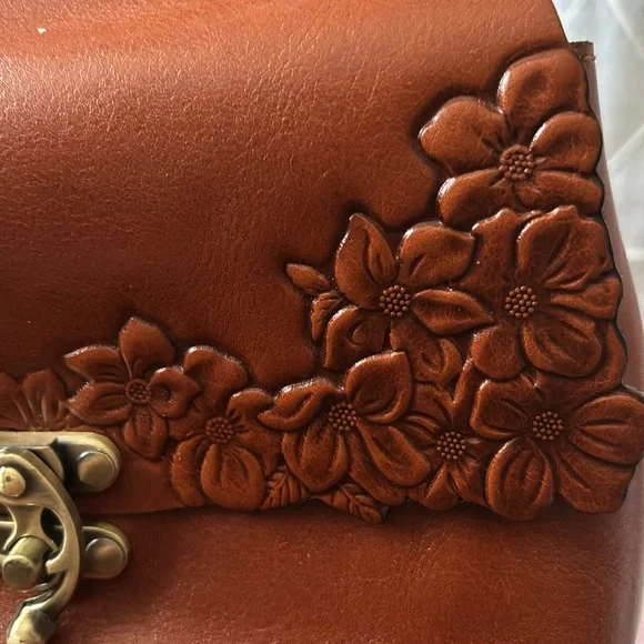 Patricia Nash Veneto Leather Crossbody with Tooled Front Flap Design - Picture 6 of 16